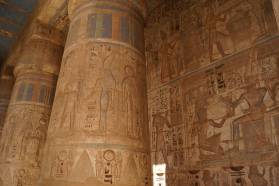 luxor-west-bank-temple-columns-hieroglyphs